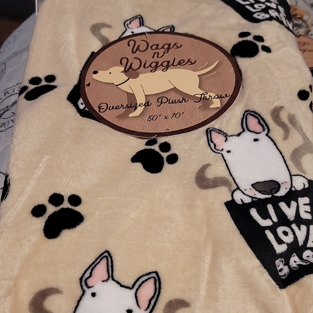 🐕Wags n Wiggles  Bulldog Terrier Oversized Plush Throw LIVE LOVE BARK🐕